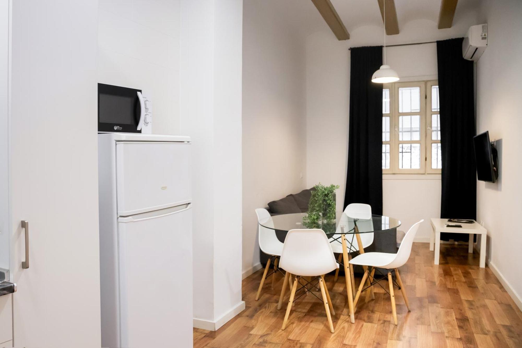 Down Town Apartment Valencia Bagian luar foto