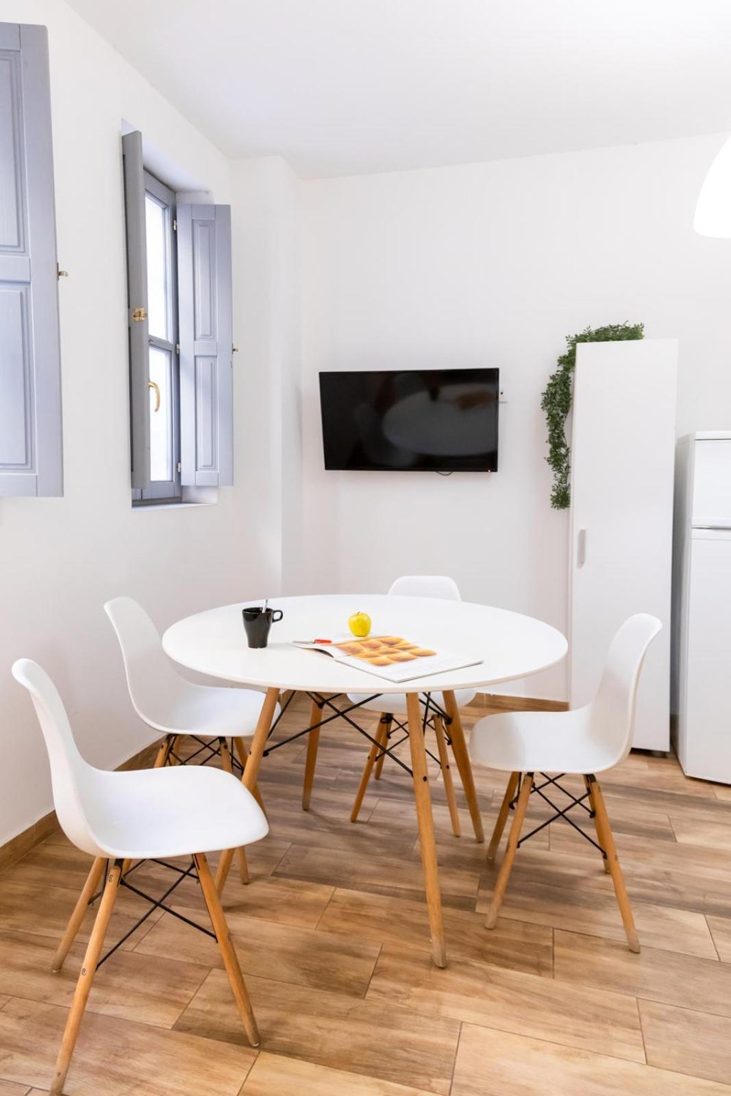 Down Town Apartment Valencia Bagian luar foto