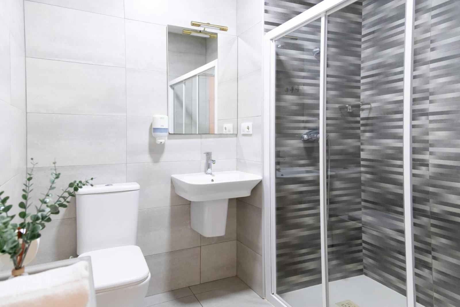 Down Town Apartment Valencia Bagian luar foto